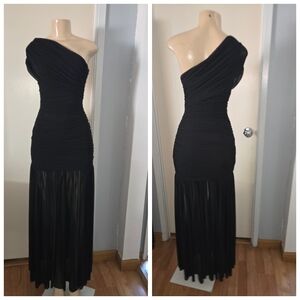 Elegant Black One Shoulder Stretchy Dress